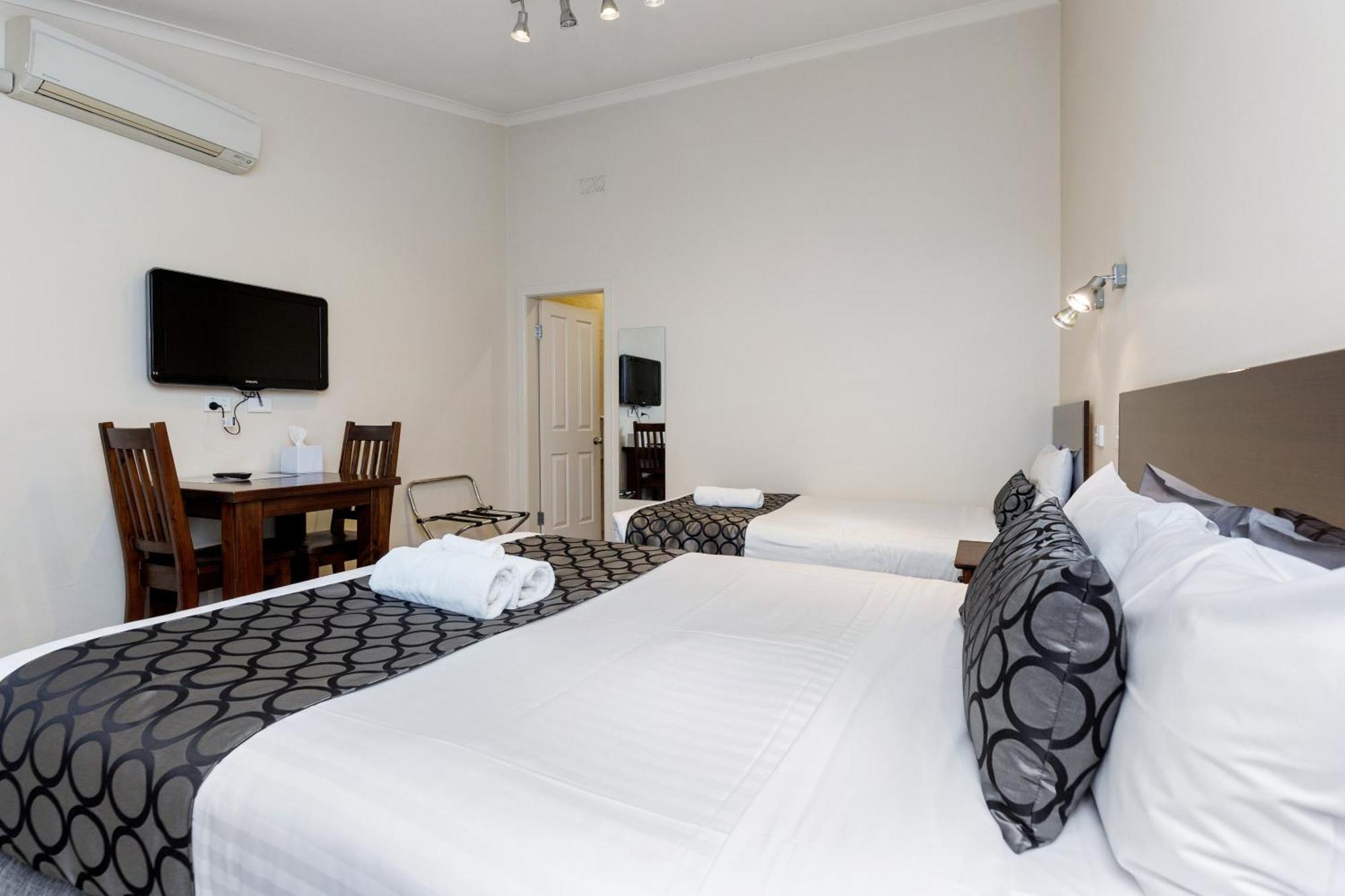 Amaroo Motel Tumuts Best Accommodation Exterior photo