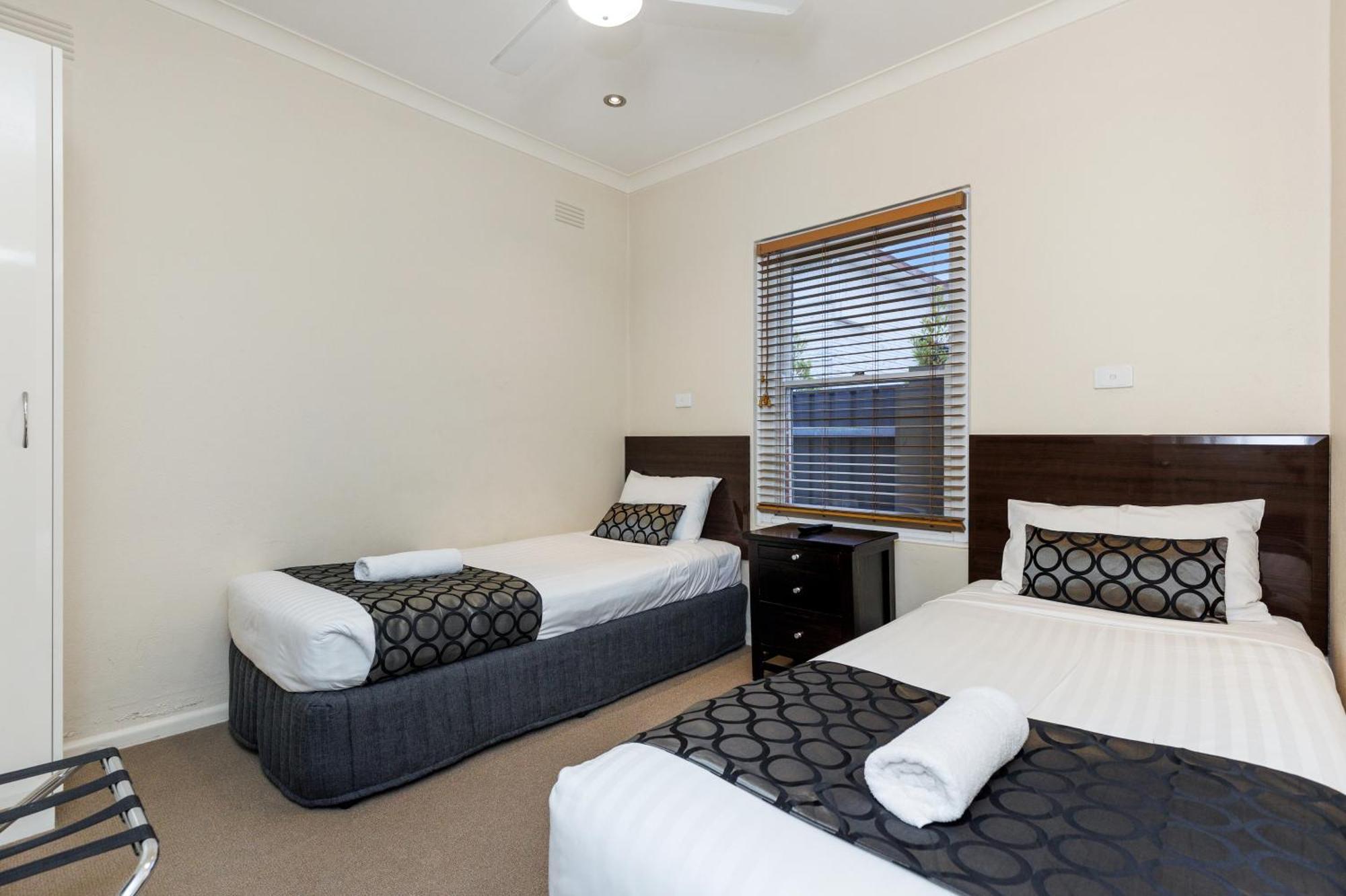 Amaroo Motel Tumuts Best Accommodation Exterior photo