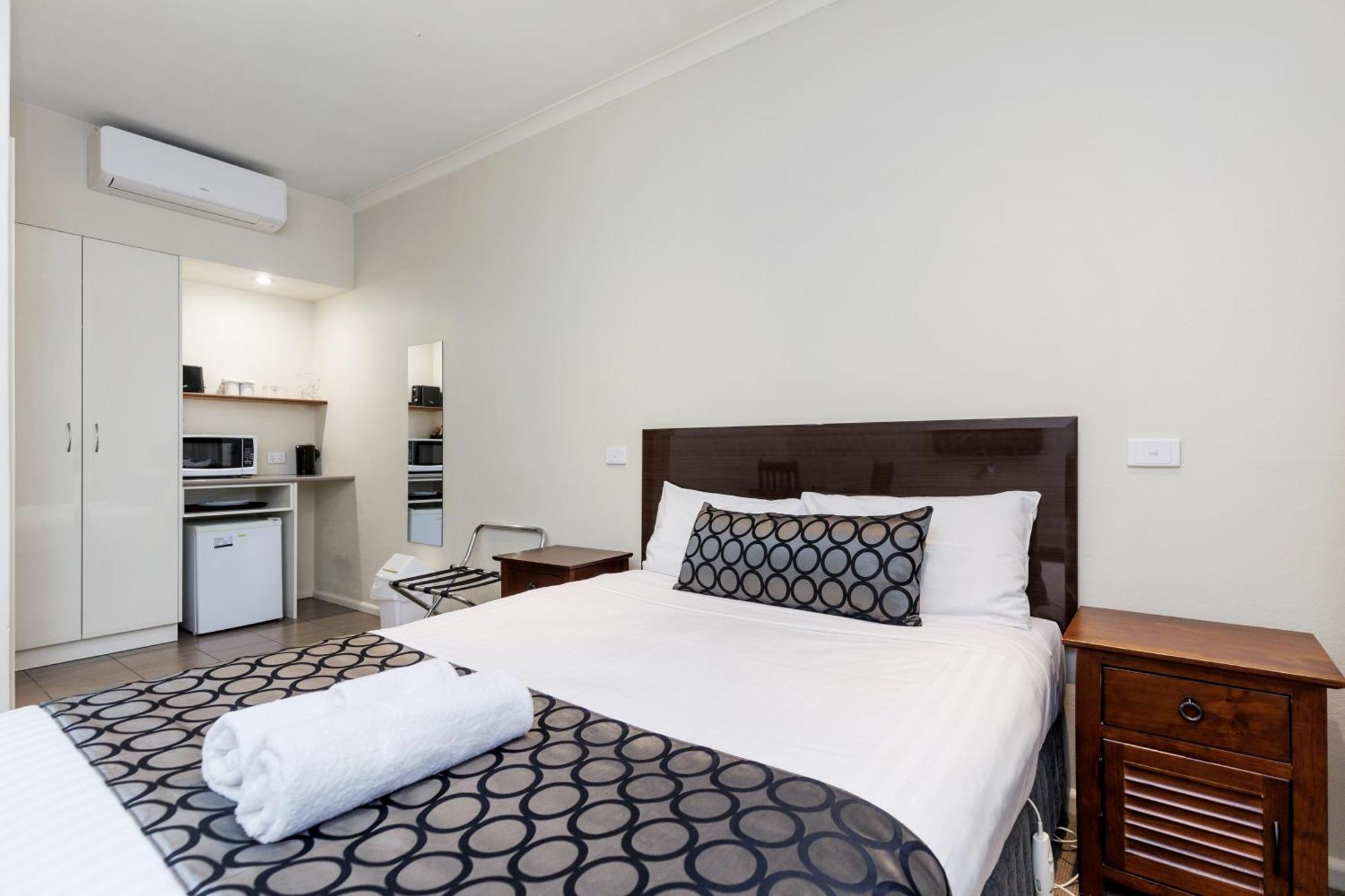 Amaroo Motel Tumuts Best Accommodation Exterior photo