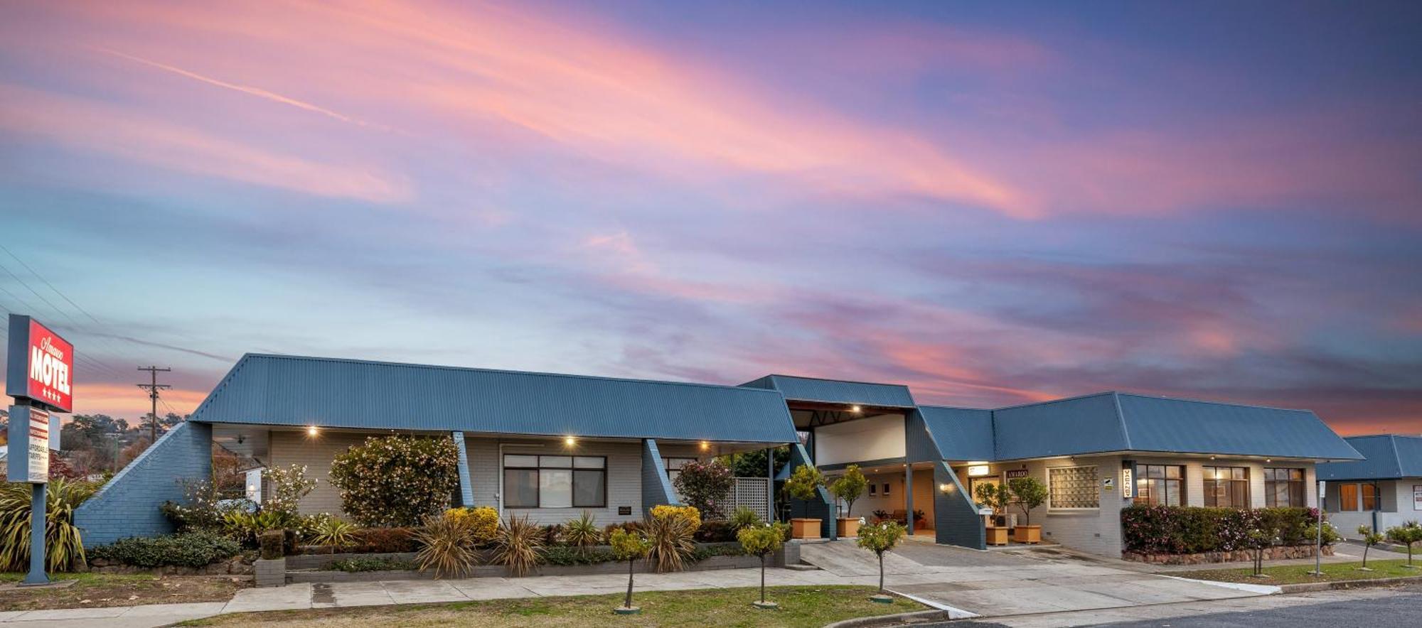 Amaroo Motel Tumuts Best Accommodation Exterior photo