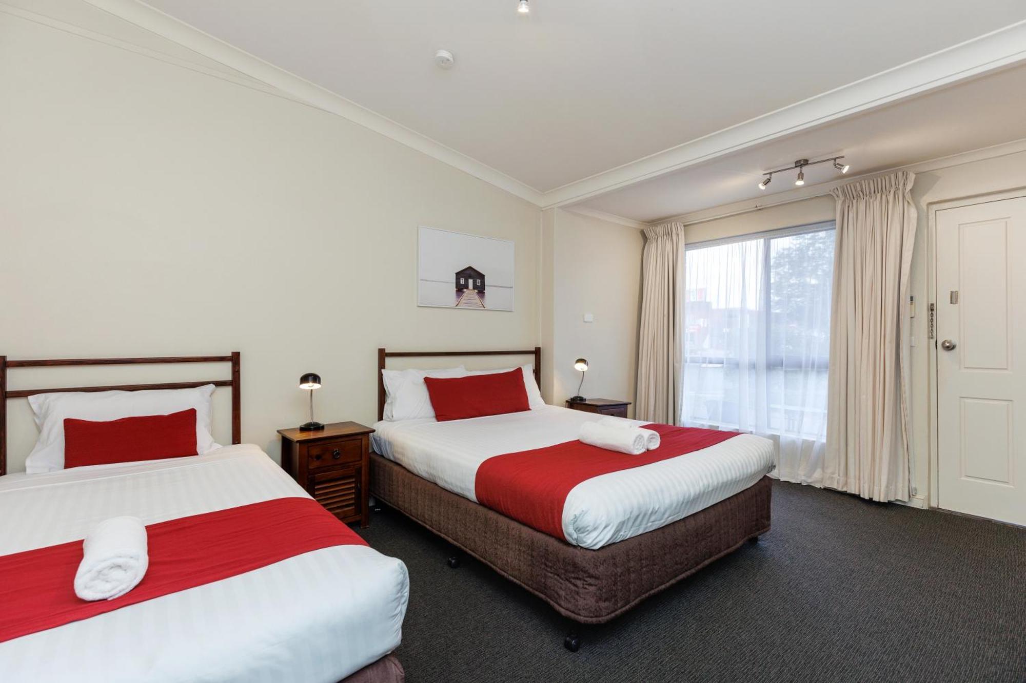 Amaroo Motel Tumuts Best Accommodation Exterior photo
